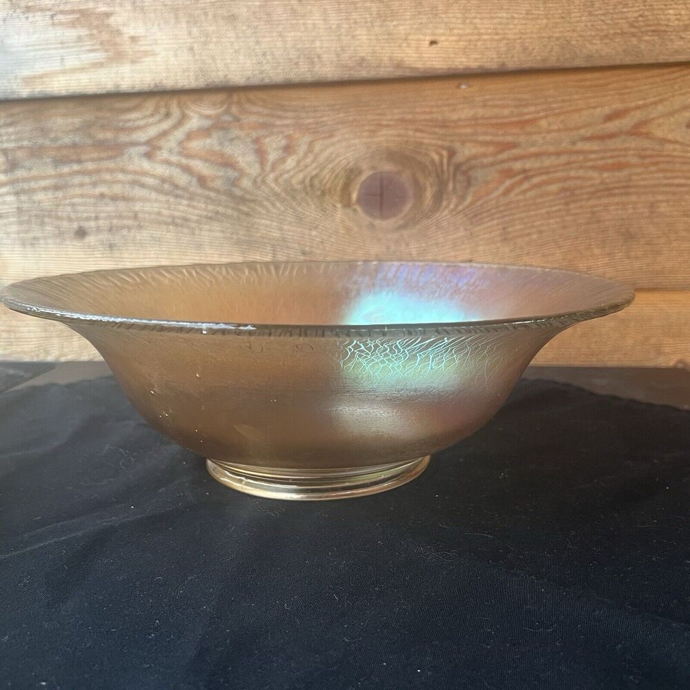 Iridescent Glass Art Bowl - Picture 9 of 9